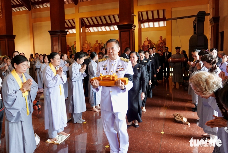 Thái Lan 18 lần tổ chức Lễ dâng y Kathina Hoàng gia tại Việt Nam - Ảnh 9. Trang trọng lễ dâng y Kathina Hoàng gia Thái Lan tại Việt Nam Quốc Tự - Ảnh 9.