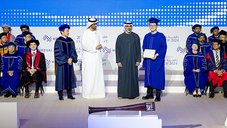 Sinh viên Việt tại đại học trí tuệ nhân tạo đầu tiên trên thế giới - Ảnh 1.