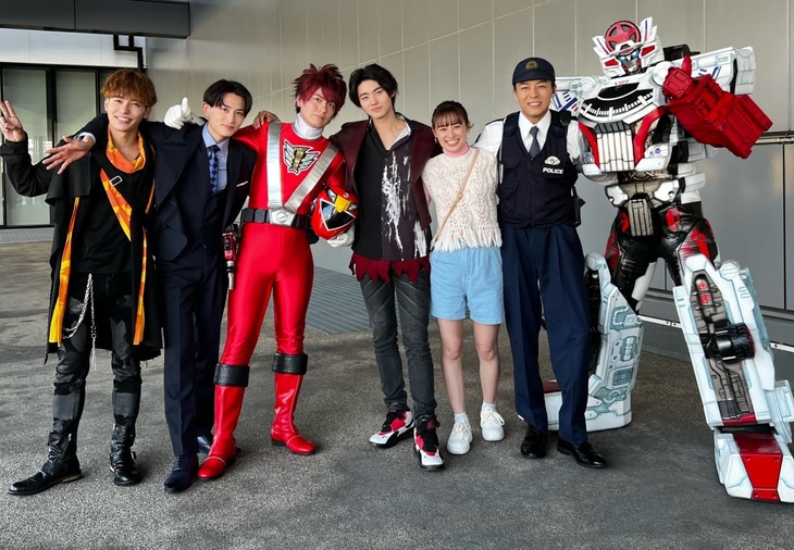 Tạm biệt tuổi thơ, series phim có Siêu nhân Gao khép lại sau 50 năm - Ảnh 3. Siêu nhân - Ảnh 2.