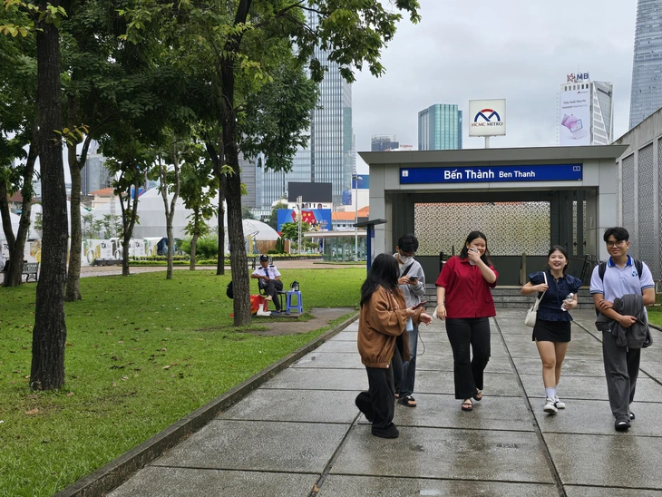 Hiện trạng trung tâm Bến Thành, nơi TP.HCM dự định để Vingroup đầu tư 12,5ha không gian ngầm ra sao? - Ảnh 4.