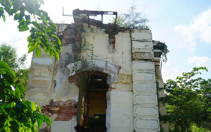 ử lý sai phạm tại Dinh tỉnh trưởng Gò Công: đã kỷ luật 5 cán bộ, tiếp tục thanh tra toàn diện - Ảnh 3.