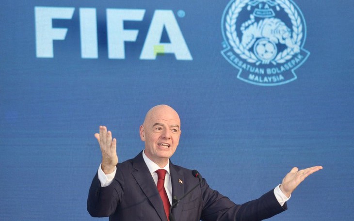 Võ sĩ bất tỉnh vì trọng tài thiếu quan sát không thấy anh xin thua - Ảnh 4.