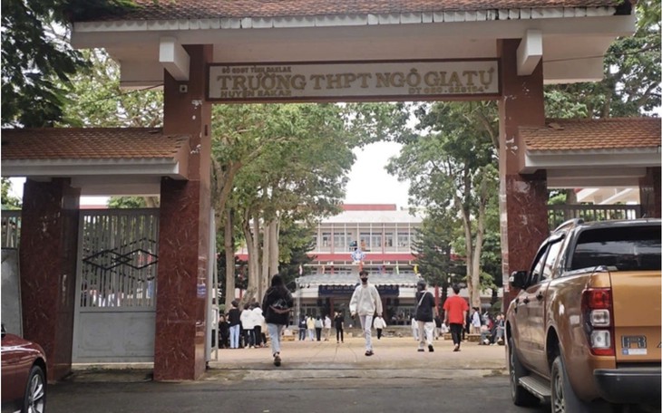 Chia sẻ clip chưa kiểm chứng, bị công an mời làm việc - Ảnh 2.