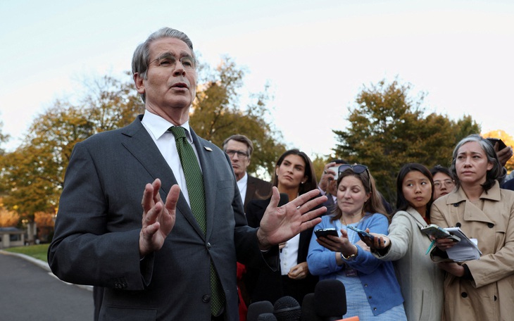 Ông Trump cảnh báo 'thảm họa kinh tế' nếu Tòa án Tối cao Mỹ ra phán quyết chống thuế quan - Ảnh 2.