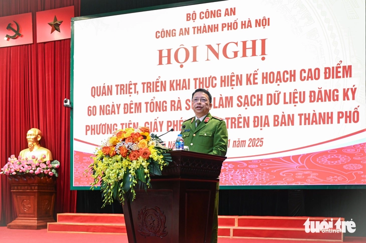 Công an Hà Nội làm sạch dữ liệu đăng ký của gần 8 triệu xe cộ trong 60 ngày - Ảnh 1.