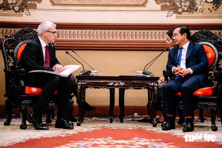 - Ảnh 1. Úc - Ảnh 1.