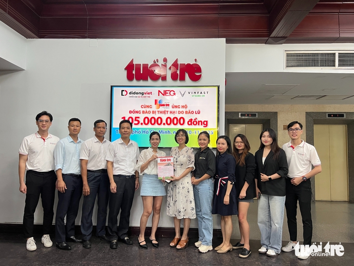 Chỉ sau 24 giờ huy động, nhận được 105 triệu gửi về đồng bào miền Trung - Ảnh 2.