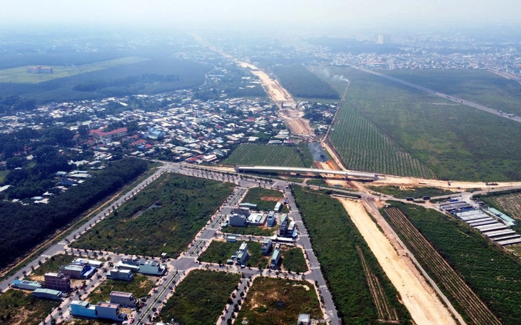 Cao tốc Chí Thạnh - Vân Phong lùi hạn hoàn thành, khai thác toàn tuyến - Ảnh 3.