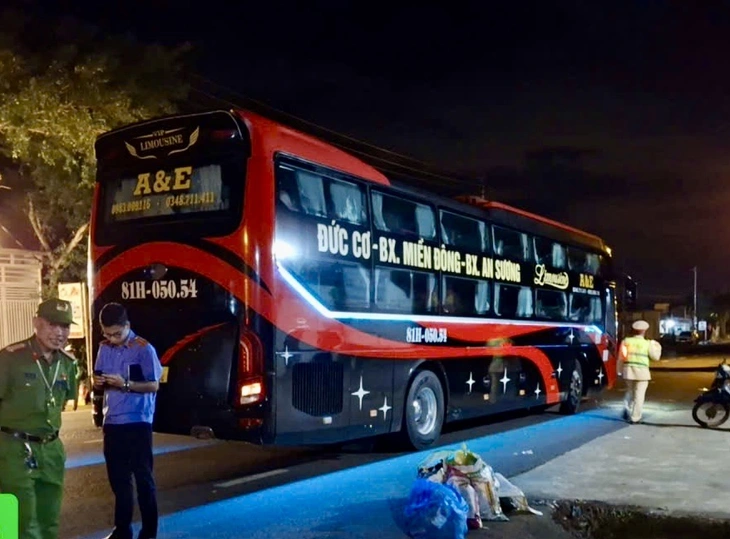 xe khách - Ảnh 1.