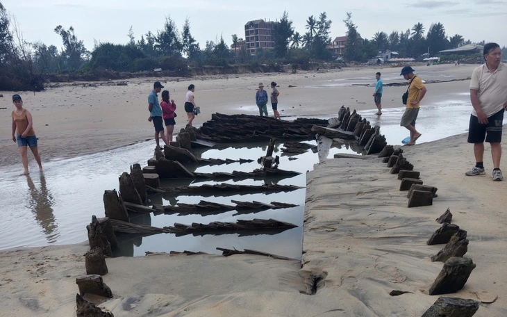 Vì sao chưa trục vớt, khai quật tàu cổ ở nổi lên ở biển Hội An từ sau bão số 13? - Ảnh 4.