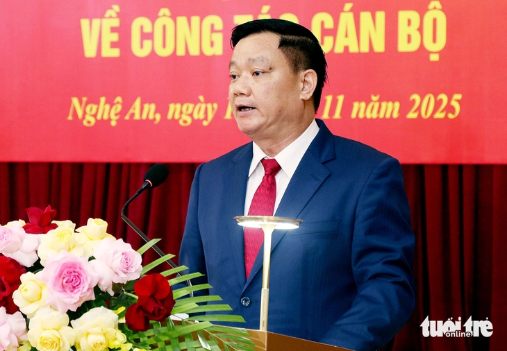 bí thư - Ảnh 1.