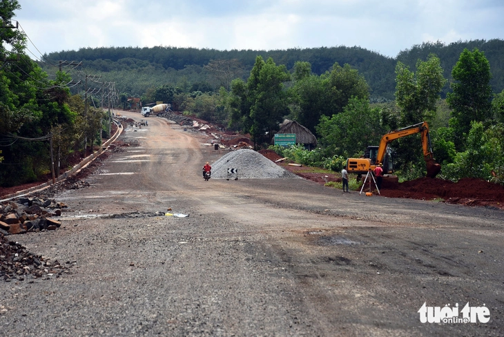 Dân than dự án nâng cấp, mở rộng ĐT 753 nối cầu Mã Đà thi công chậm, nhiều tai nạn xảy ra - Ảnh 2.
