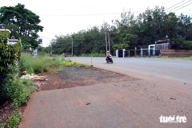 Dân than dự án nâng cấp, mở rộng ĐT 753 nối cầu Mã Đà thi công chậm, nhiều tai nạn xảy ra - Ảnh 16.