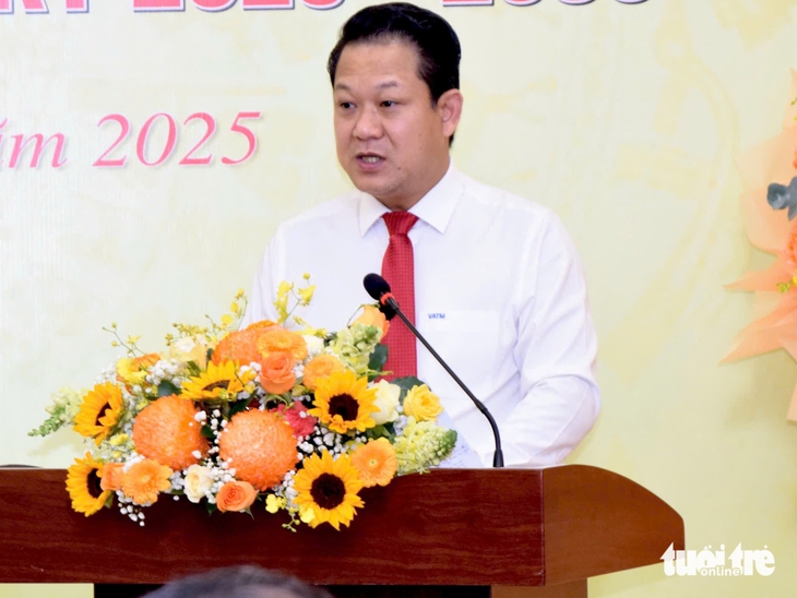 Gắn biển 3 công trình tiêu biểu ngành xây dựng chào mừng Đại hội Đảng bộ Chính phủ lần thứ I - Ảnh 3.