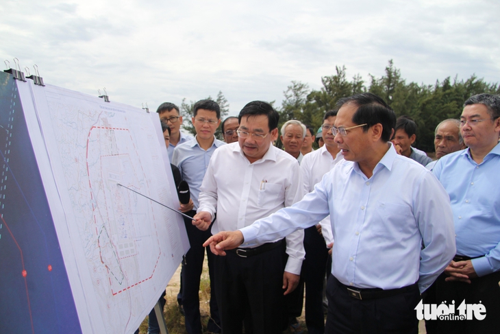 Kiến nghị miễn học phí cao đẳng, đại học cho con em vùng dự án điện hạt nhân Ninh Thuận - Ảnh 1.