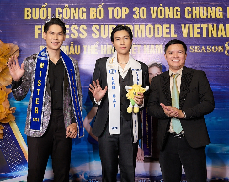 Lần đầu Siêu mẫu thể hình Việt Nam diễn bikini ở suối thác Vườn Địa Đàng - Ảnh 1.