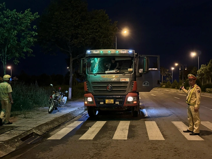 cát tặc - Ảnh 4.