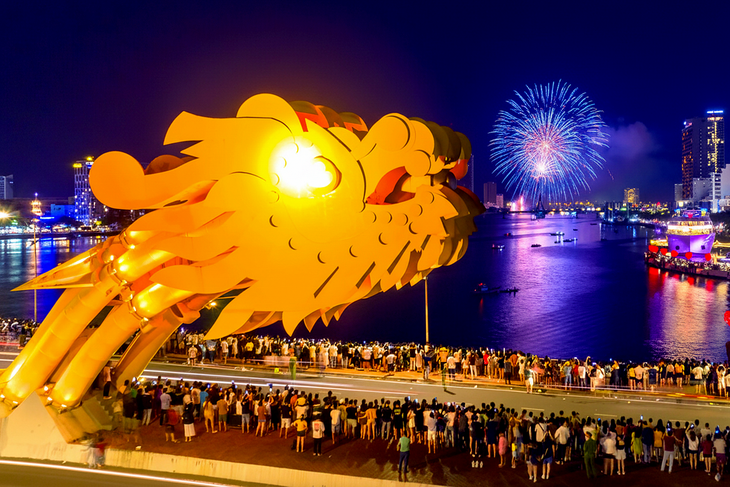 Giám đốc Trung tâm Xúc tiến du lịch Đà Nẵng: 'Vì sao cầu Rồng lại không có râu?' - Ảnh 1.