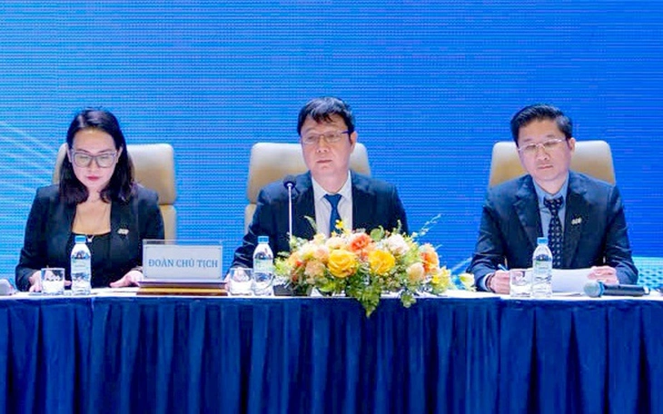 Ông Bùi Quang Dũng ngồi 'ghế nóng' chủ tịch Bamboo Airways - Ảnh 2.