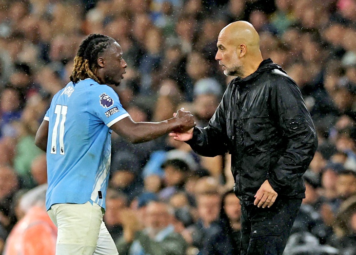 Man City hồi sinh nhờ chứng nghiện việc của Pep - Ảnh 1.