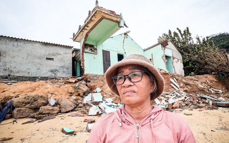 Trung ương Đoàn thăm và tặng quà cho người dân bị ảnh hưởng bởi bão lũ tại Đắk Lắk - Ảnh 2.