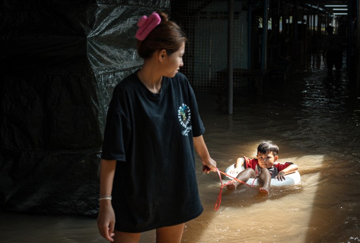 Người dân Thái Lan mong chính phủ kiềm giá và giảm chi phí sinh hoạt - Ảnh 1. Thái Lan - Ảnh 1.