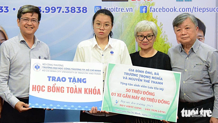 Tiếp sức đến trường - Ảnh 1.