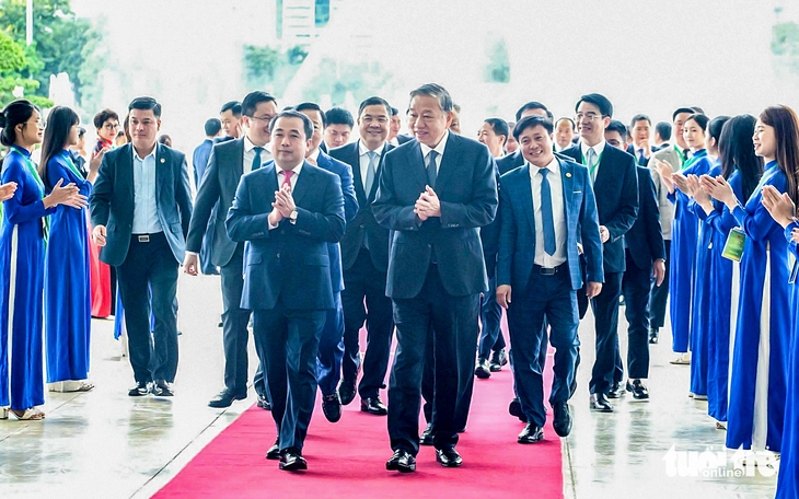 Tổng Bí thư Tô Lâm dự lễ kỷ niệm 80 năm ngành Nông nghiệp và Môi trường - Ảnh 1.