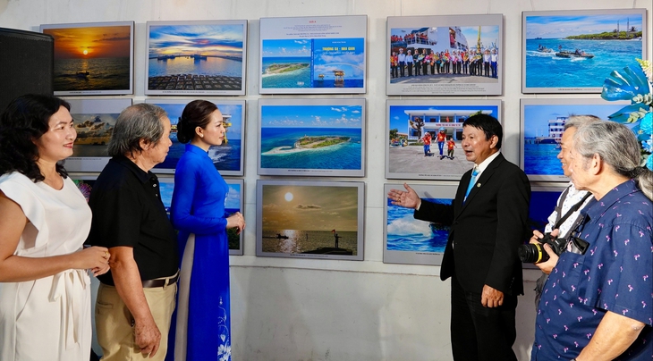 Hồ Chí Minh - Ảnh 4.