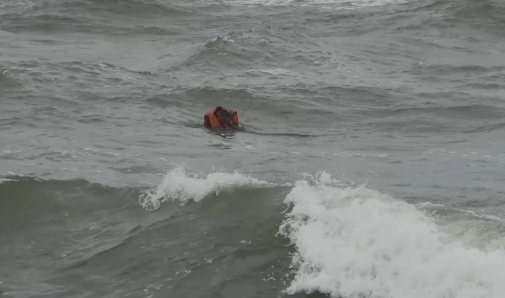 chìm tàu - Ảnh 2.