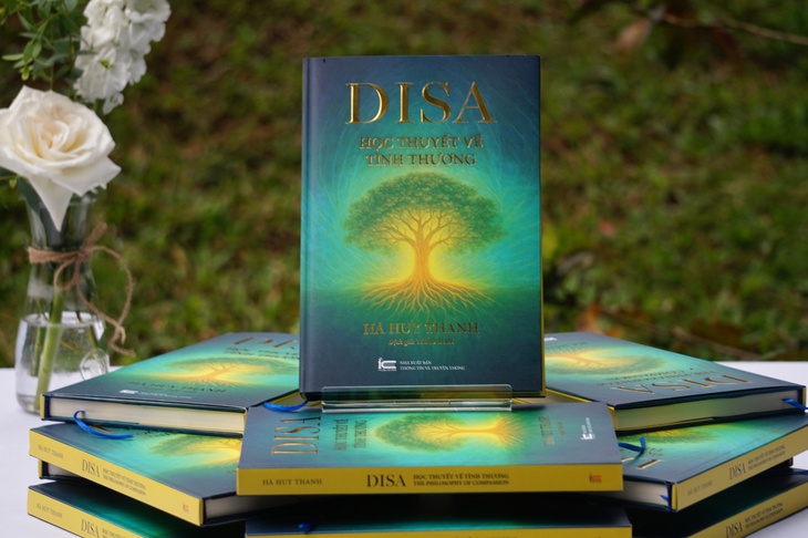 Hà Huy Thanh trở lại với cuốn sách về tình thương trong thời đại AI - Ảnh 2.