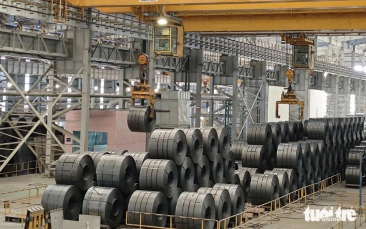 Tôn thép ổn định, giá xi măng tăng mạnh - Ảnh 3.