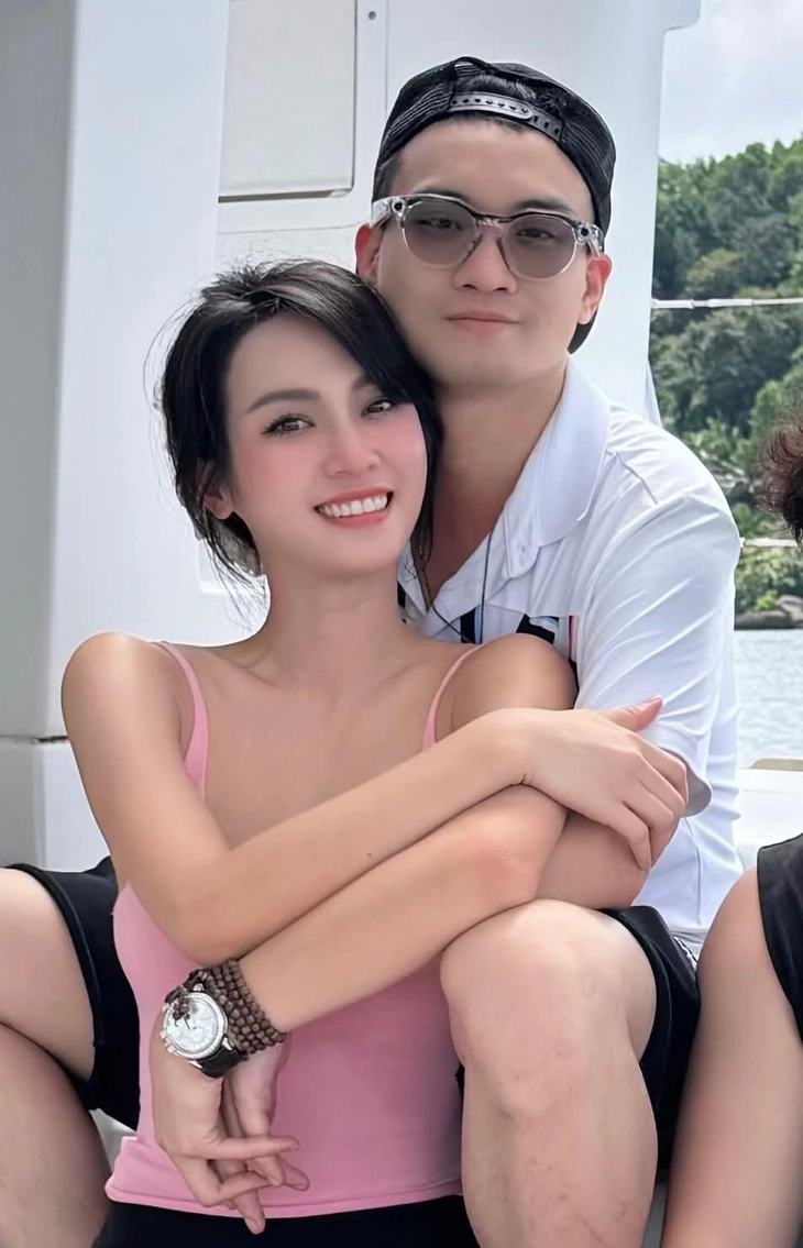 Vũ Thúy Quỳnh - Ảnh 1.