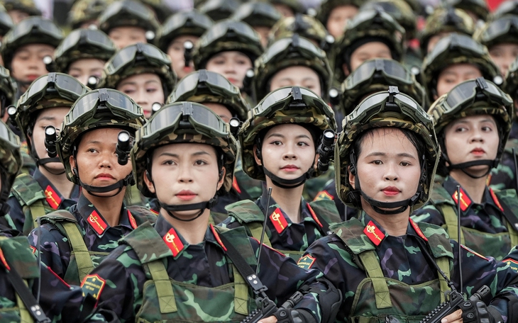 Đang học thạc sĩ, chưa nhập ngũ có dự tuyển viên chức quốc phòng? - Ảnh 2.