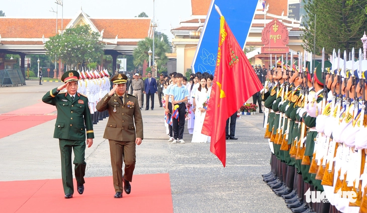 quốc phòng - Ảnh 2.