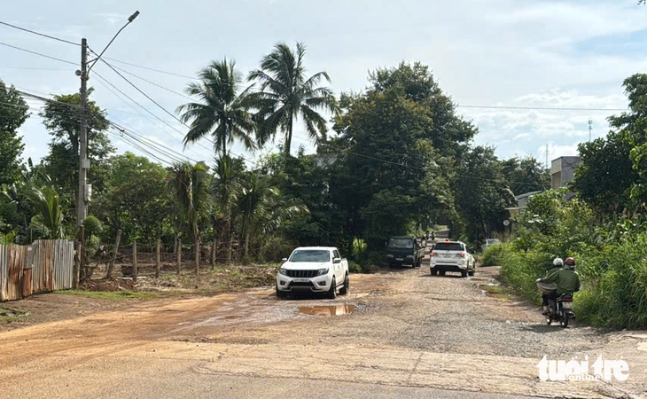 Bị thu hồi đất làm đường, sau 13 năm, dân vẫn chưa được bồi thường - Ảnh 1.