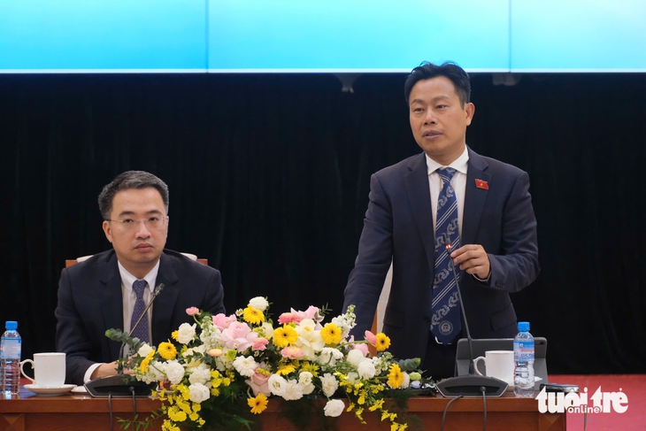 Giáo viên vùng cao trăn trở học sinh còn phải mang mèn mén tới trường - Ảnh 2.