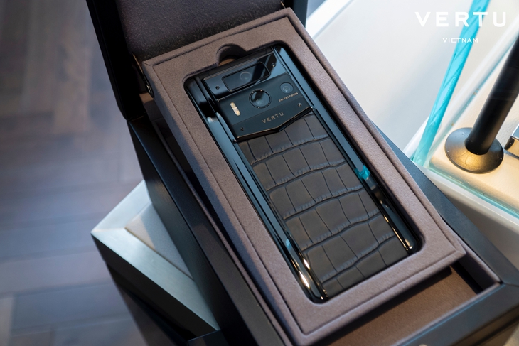 Vertu - Ảnh 2.