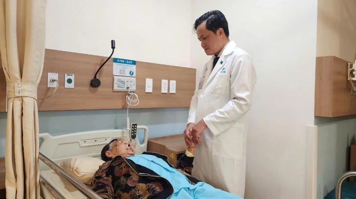 Cắt tách qua nội soi (ESD) - giải pháp an toàn, không cần phẫu thuật - Ảnh 2.