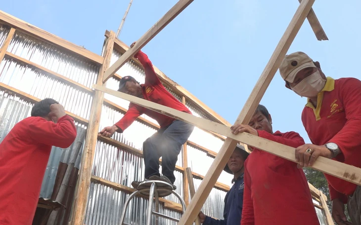 Cuộc thi Lan tỏa năng lượng tích cực 2025: Áo trắng trên những nẻo đường xa - Ảnh 2.