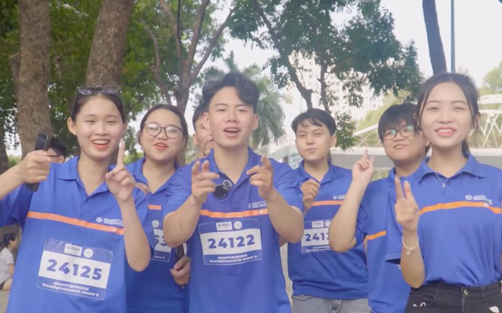 Cuộc thi Lan tỏa năng lượng tích cực 2025: Yêu thương là sự tiếp nối không ngừng - Ảnh 2.