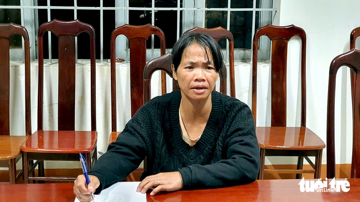 Khởi tố, bắt tạm giam người mẹ thả con xuống giếng gây chết ngạt - Ảnh 1.