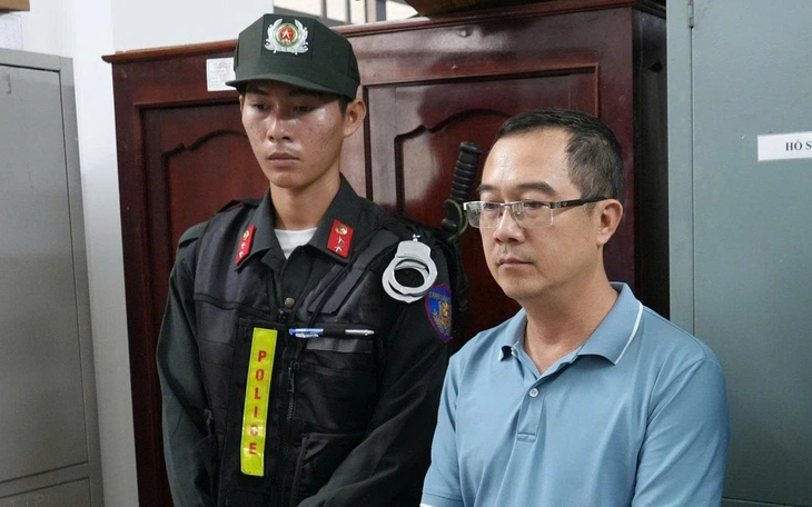 Giám đốc ngân hàng chiếm đoạt trên 5 tỉ đồng của nhiều người đã đầu thú - Ảnh 2.