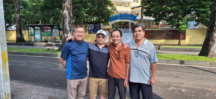 NHƯ MỘT LỜI TRI ÂN - Ảnh 2. Trường Chu Văn An - Ảnh 3.