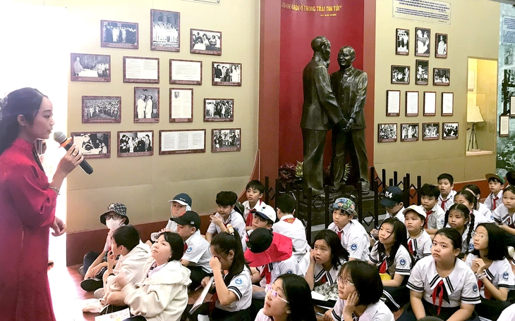 Học sinh tiểu học tìm hiểu về AI tại Khu công nghệ cao TP.HCM - Ảnh 3.