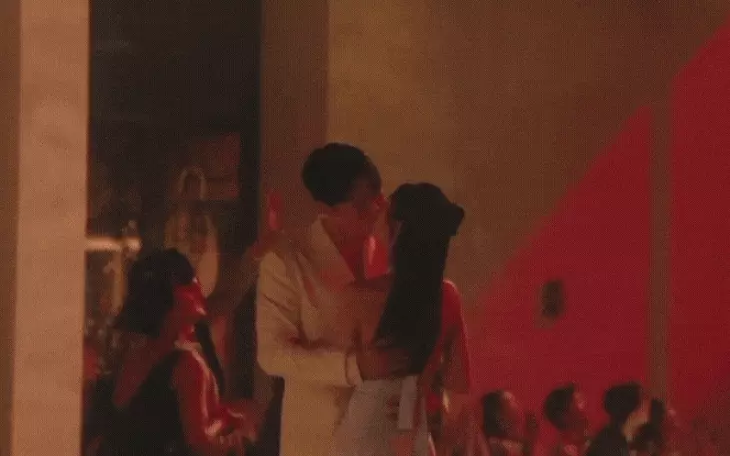 Jang Ki Yong nghiêm túc không ai biết, lỡ vào vai tài phiệt 'tẻn tẻn' ai cũng hay - Ảnh 3.