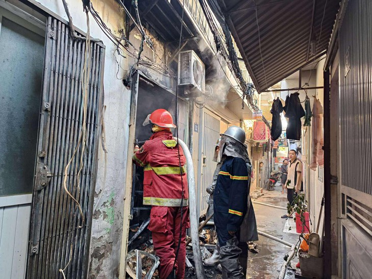 cháy nhà - Ảnh 2.
