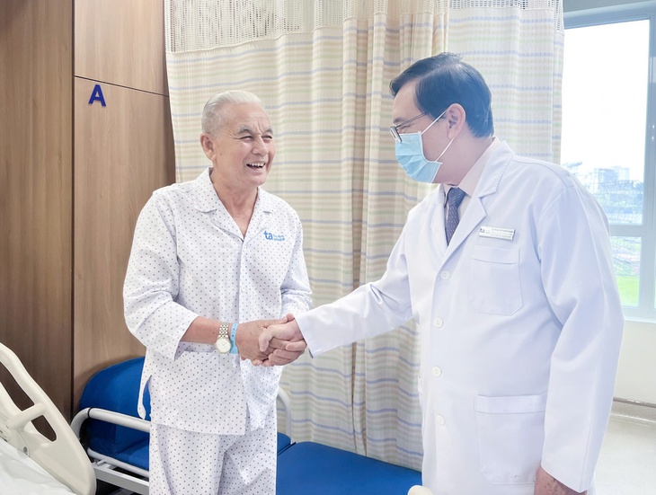 Nhiều ca hẹp van tim nặng hồi phục nhanh sau cấy van tim bằng kỹ thuật cao tại Bệnh viện Tâm Anh - Ảnh 2.