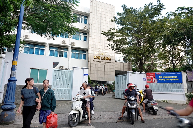 Góp ý công trình biểu tượng đồng lòng vượt qua COVID-19: Bao tình cảm lòng dân gửi gắm - Ảnh 2. Công trình biểu tượng đồng lòng vượt qua COVID-19: Bao tình cảm lòng dân gửi gắm - Ảnh 6.