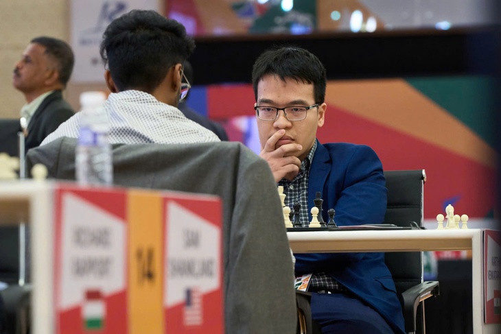 World Cup cờ vua 2025: Lê Quang Liêm trở thành ứng cử viên vô địch số 3 - Ảnh 1.